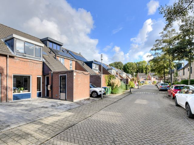 Elzenbroek 46, Breda