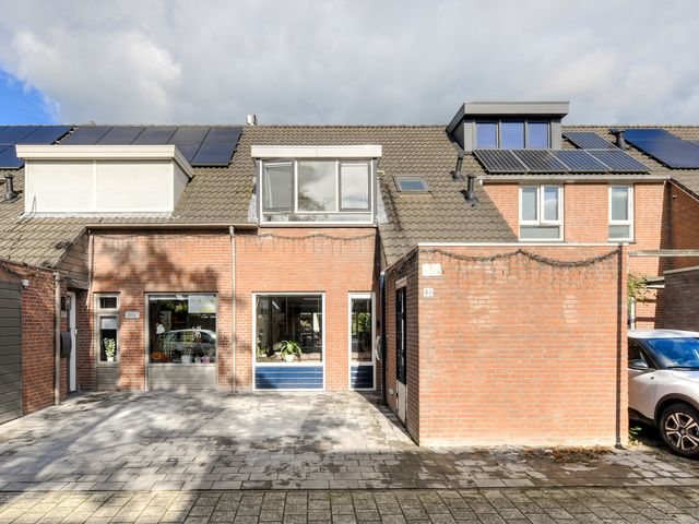 Elzenbroek 46, Breda