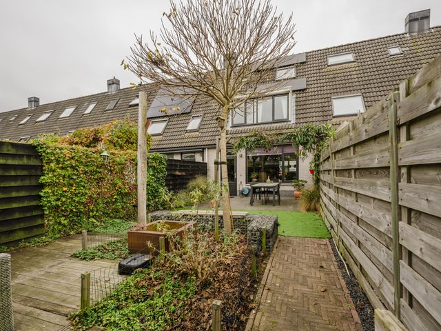 Mimi Boesnachstraat 17, Spijkenisse