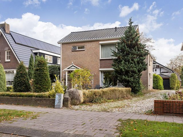 Parallelweg 32, Emmen