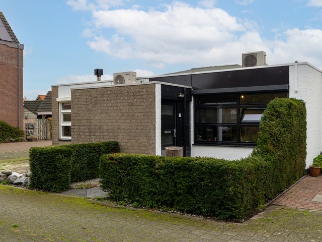 Frans Hanegraafstraat 17, Hank