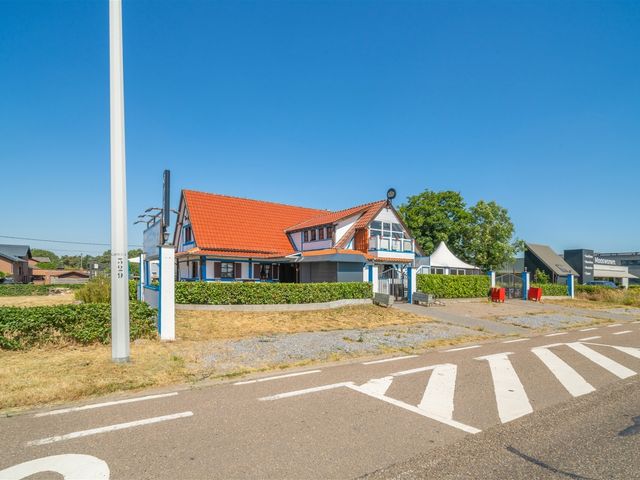 Maastrichtersteenweg 195  , Maaseik