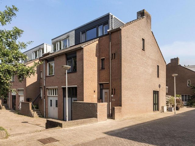 Bredebeek 20, Zwolle