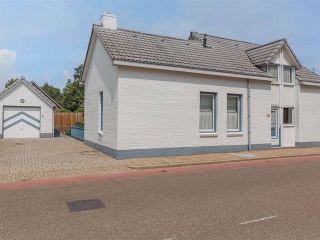 Kloosterstraat 10, Heythuysen