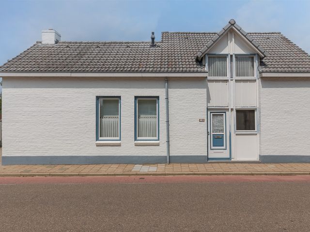 Kloosterstraat 10, Heythuysen