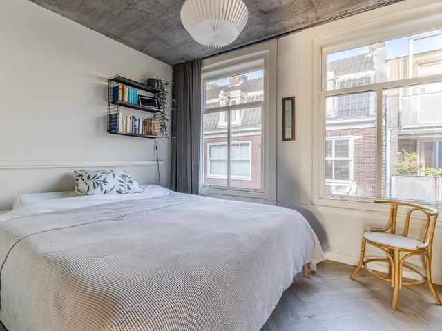 Eerste Anjeliersdwarsstraat 12B, Amsterdam