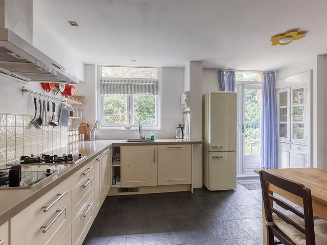 Van der Aastraat 102, 'S-Gravenhage