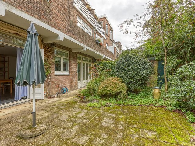Van der Aastraat 102, 'S-Gravenhage