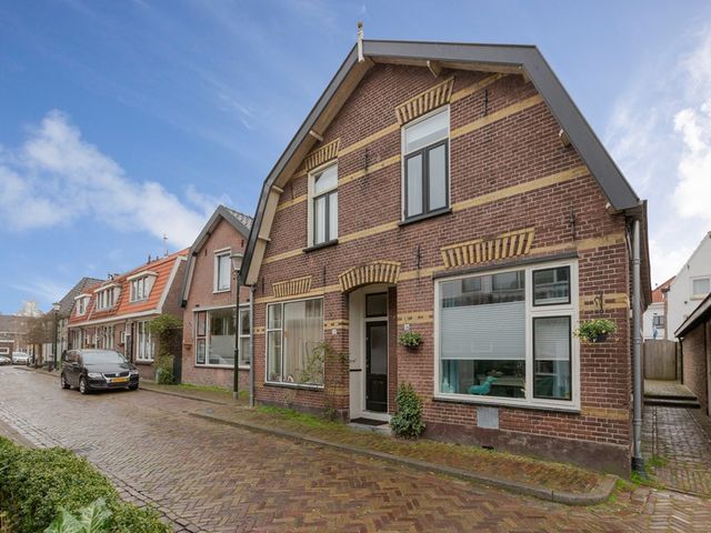 Singelstraat 15, Muiden