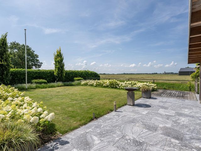 Kluut 46, Sommelsdijk