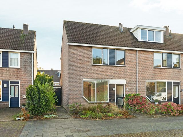 Scheerwoldestraat 10, Emmeloord