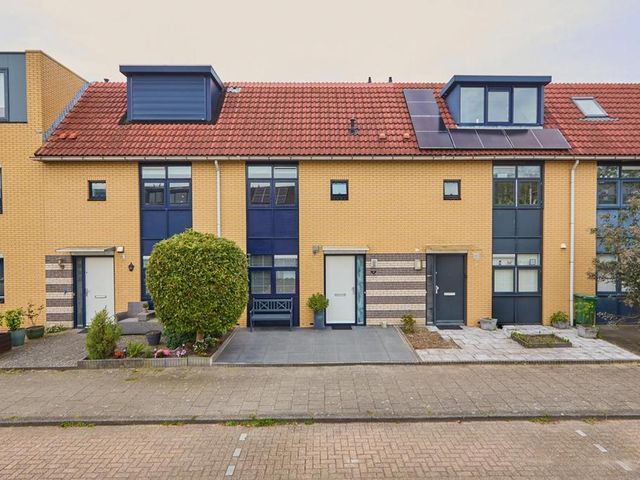 Middenburg 11, Hoofddorp