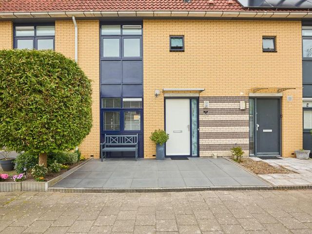 Middenburg 11, Hoofddorp