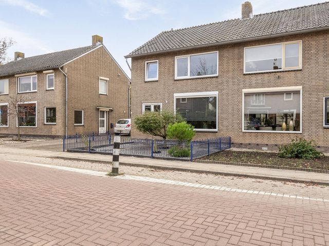 Nassaulaan 34, Puttershoek