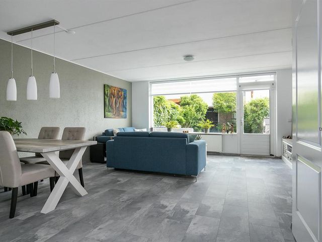 Stravinskypad 26, Oud-Beijerland