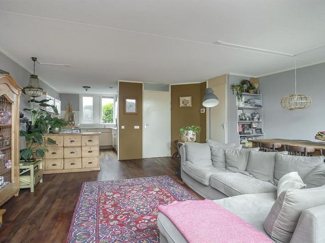 Rubinsteinplein 3, Oud-Beijerland