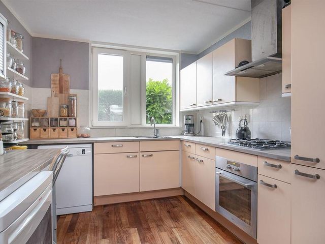 Rubinsteinplein 3, Oud-Beijerland
