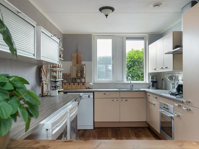 Rubinsteinplein 3, Oud-Beijerland