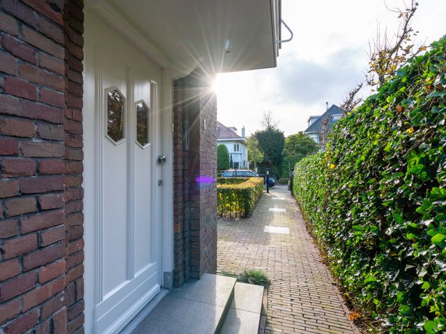 Admiraal Helfrichlaan 1, Wassenaar