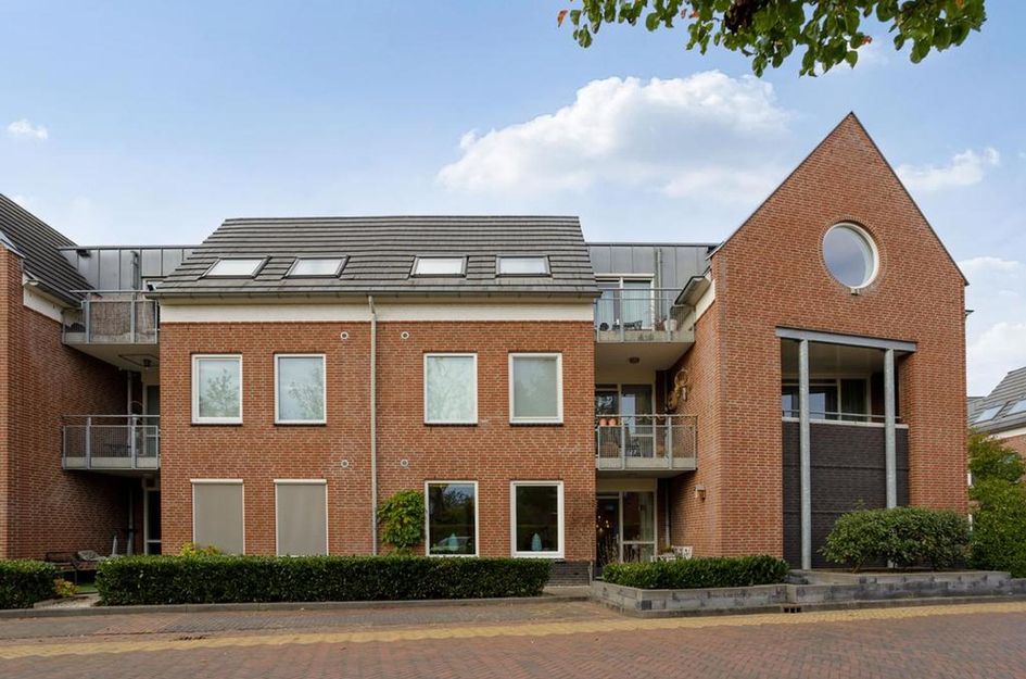 Stoeterij 8