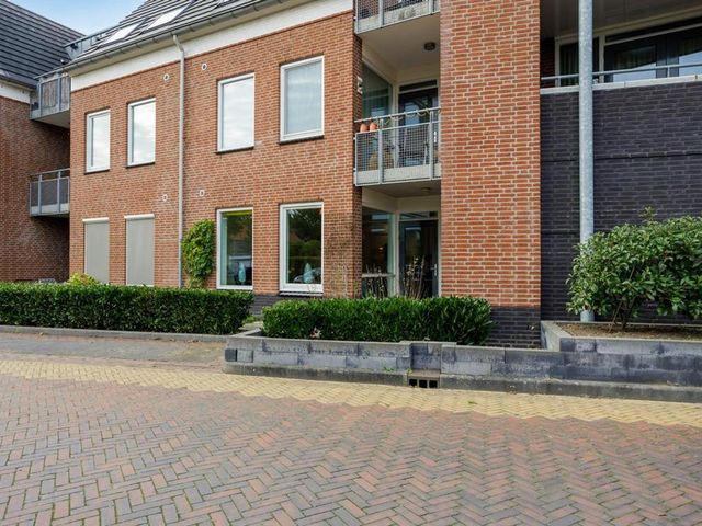Stoeterij 8, Huissen
