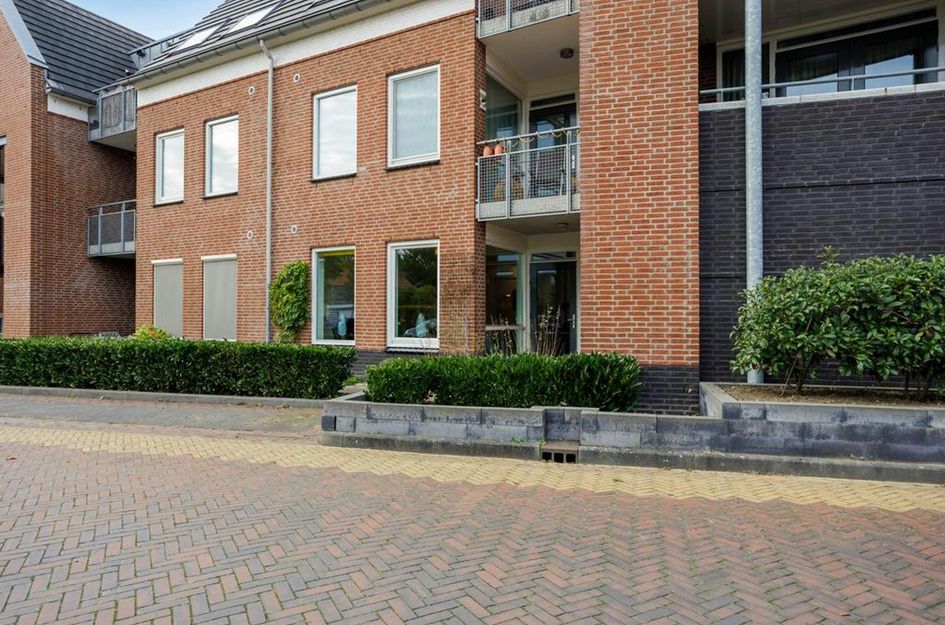 Stoeterij 8