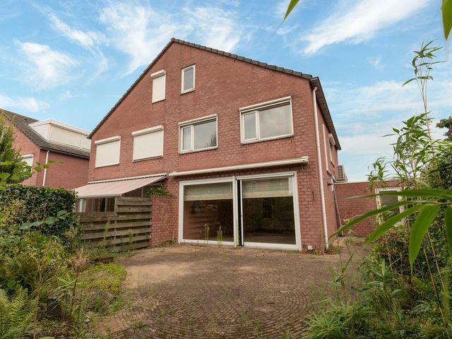 Mr. Jacob Anton Schorerstraat 11, Arnhem