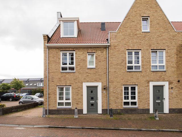 Otto Van Asperenstraat 10, Hoef En Haag