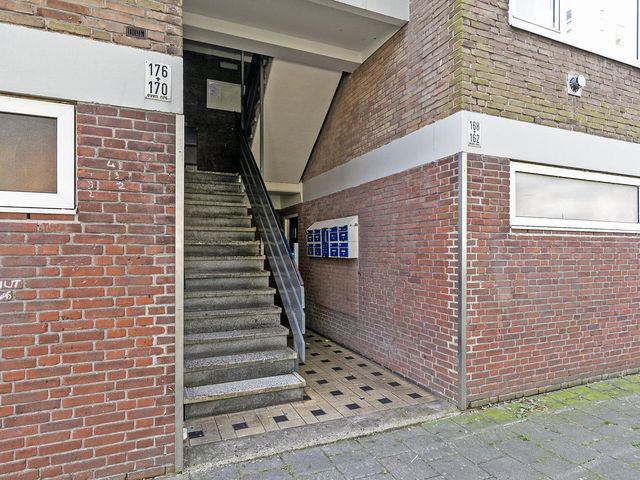 Linnaeusstraat 176, Zaandam