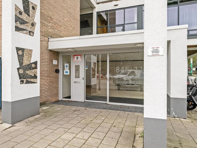 Burgemeester Hogguerstraat 1153, Amsterdam