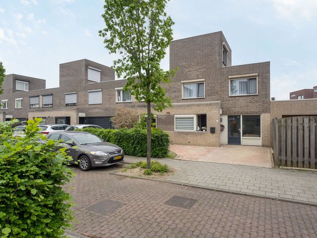 Catullusstraat 1, Sittard