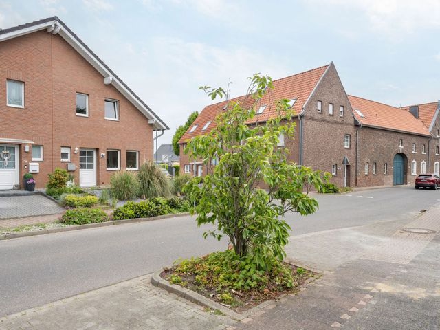 Aldenhovener Strasse 4d, Puffendorf