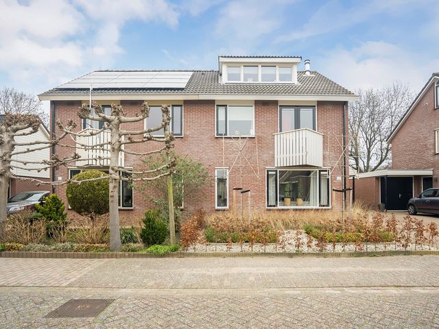 De Hoefslag 23, Dronten