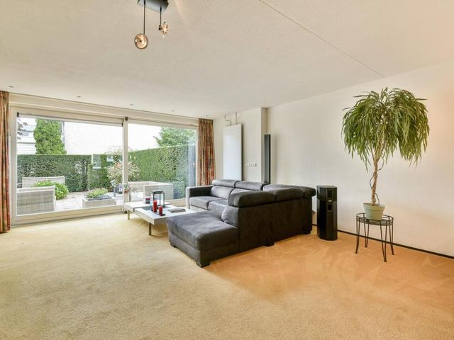 Voorplecht 130, Amstelveen