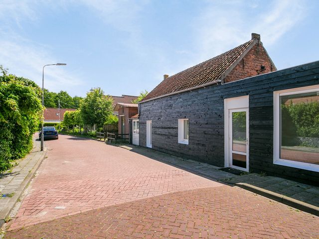 Oudeweg 2A, Kerkwerve