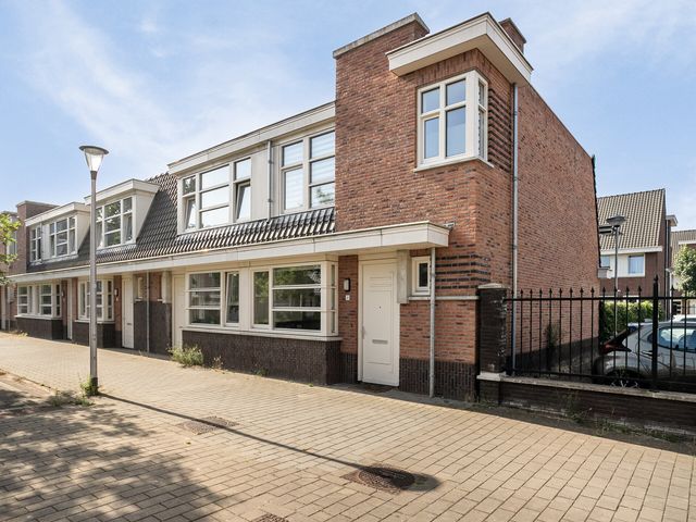 Marterstraat 2, Helmond