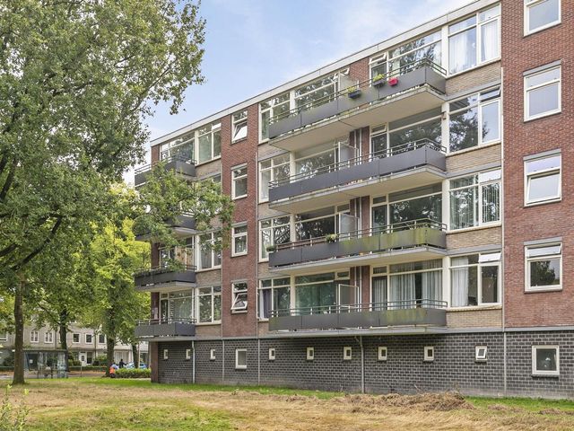 Predikherenlaan 75, Tilburg