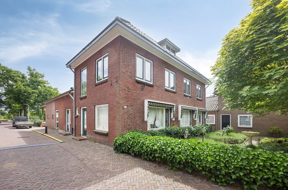 Kerkplein 11 11A