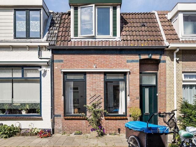 Emmastraat 19, Den Helder