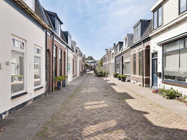 Emmastraat 19, Den Helder