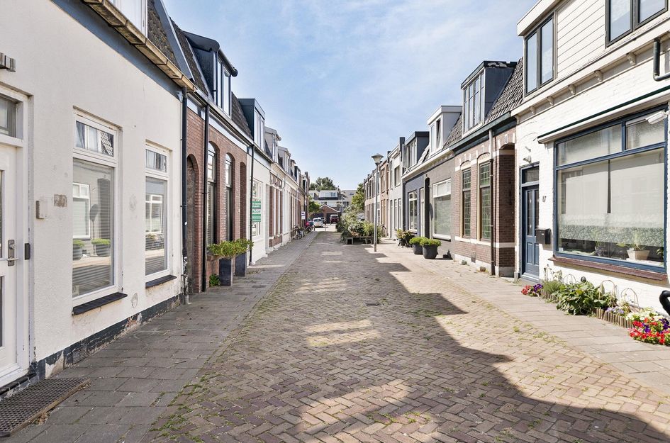 Emmastraat 19