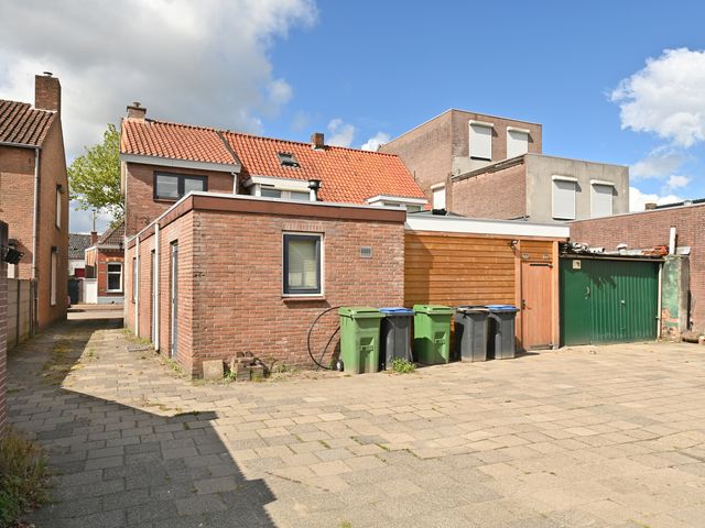 Boulevard 121, Roosendaal