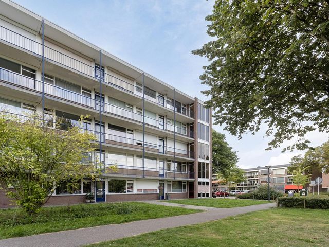 Hertogenlaan 346, Oosterhout