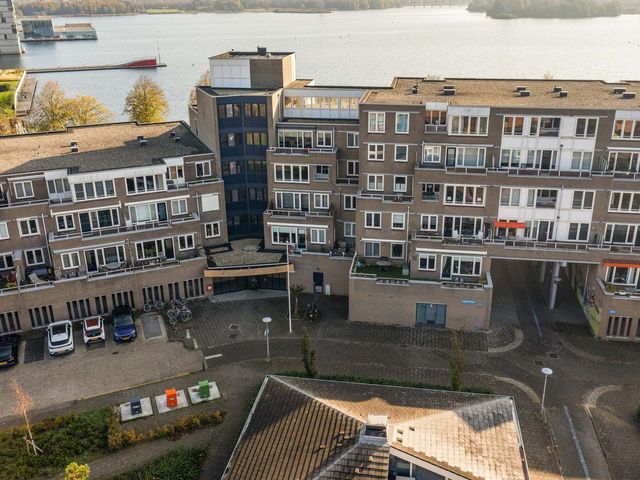 Vollenhoveschans 37, Almere