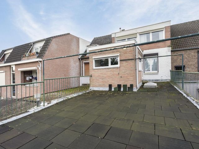 Beekhoverstraat 7, Geleen