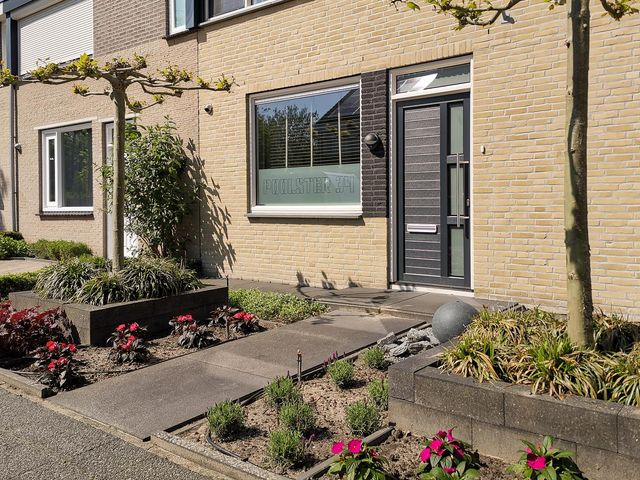 Poolster 34, Oosterhout