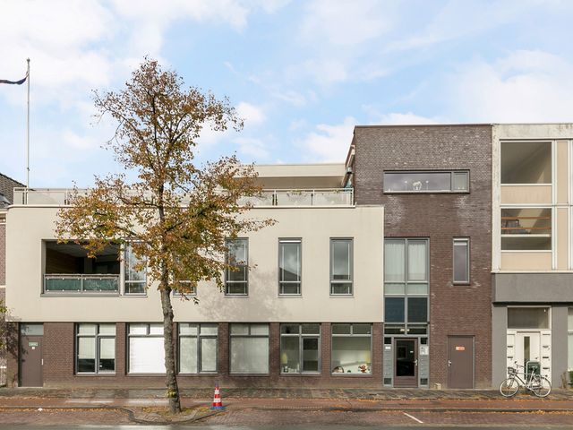 Hoge Rijndijk 88A, Leiden