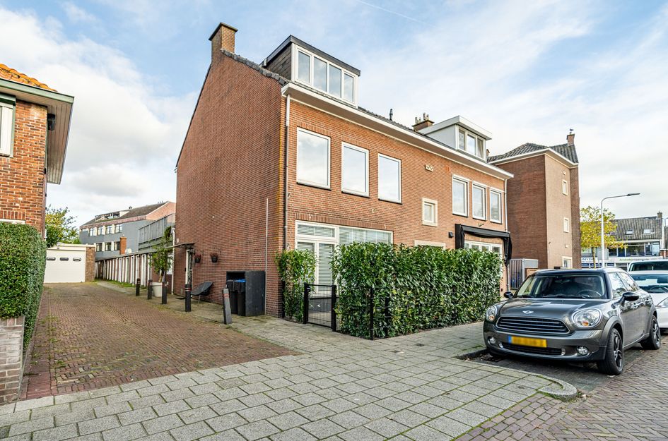 Pauwenstraat 8