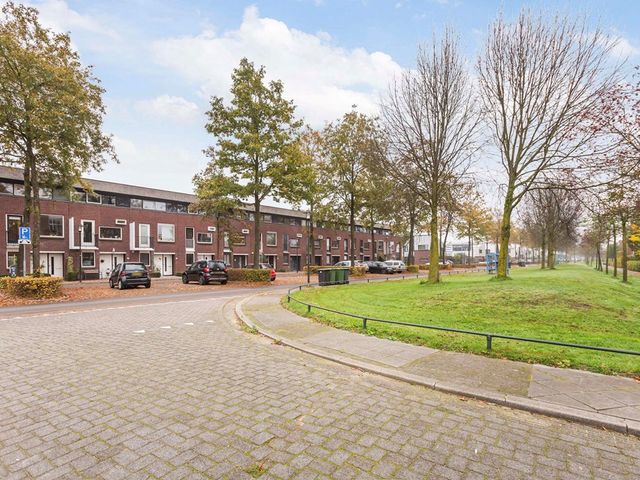 Zonnewende 85, Apeldoorn