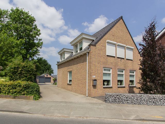 Van Der Duinstraat 102A, Sprang-Capelle